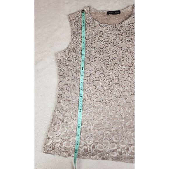 Floral lace Sequined silver grey Sleeveless top Sz small Lined stretch coquette - Picture 3 of 8